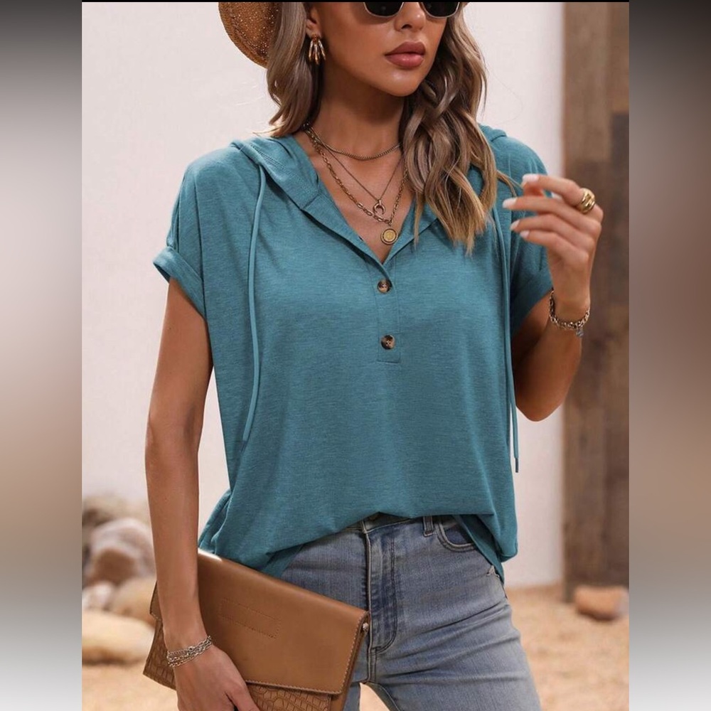 SHEIN || NWOT Teal Short-Sleeved Hoodie (M)